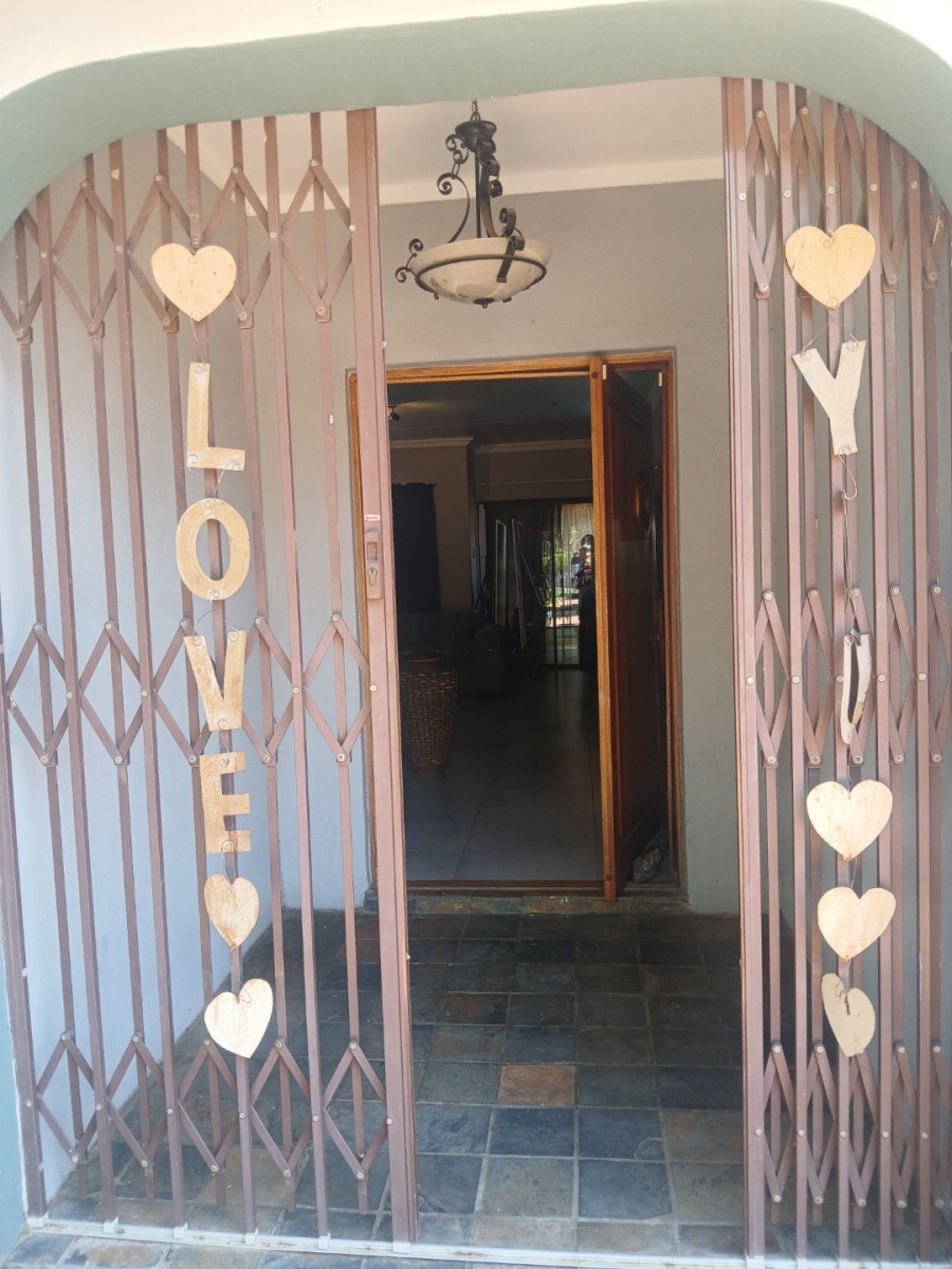 4 Bedroom Property for Sale in El Toro Park Northern Cape
